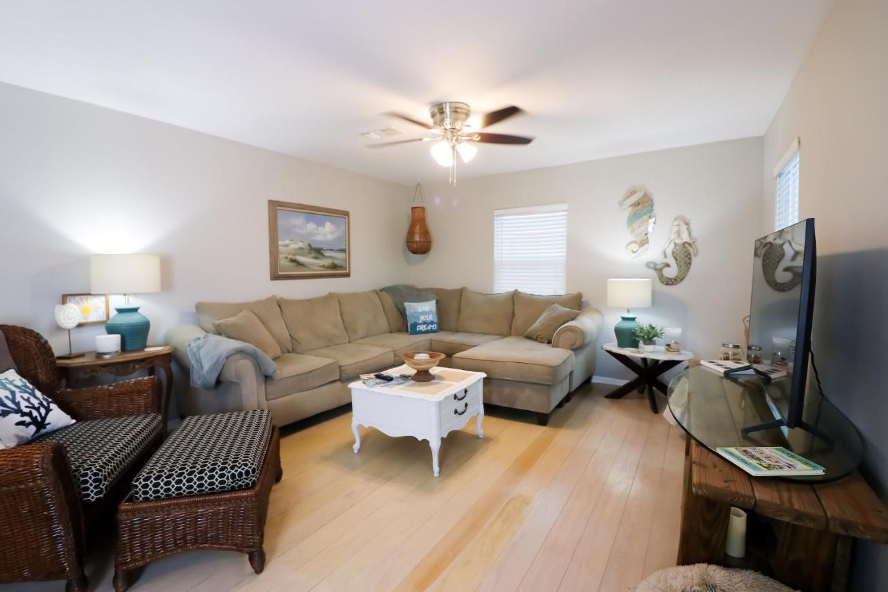 Sunny Daze Walk To Beach 2 Decks Pet Friendly Has A Mini Bar Galveston Bagian luar foto
